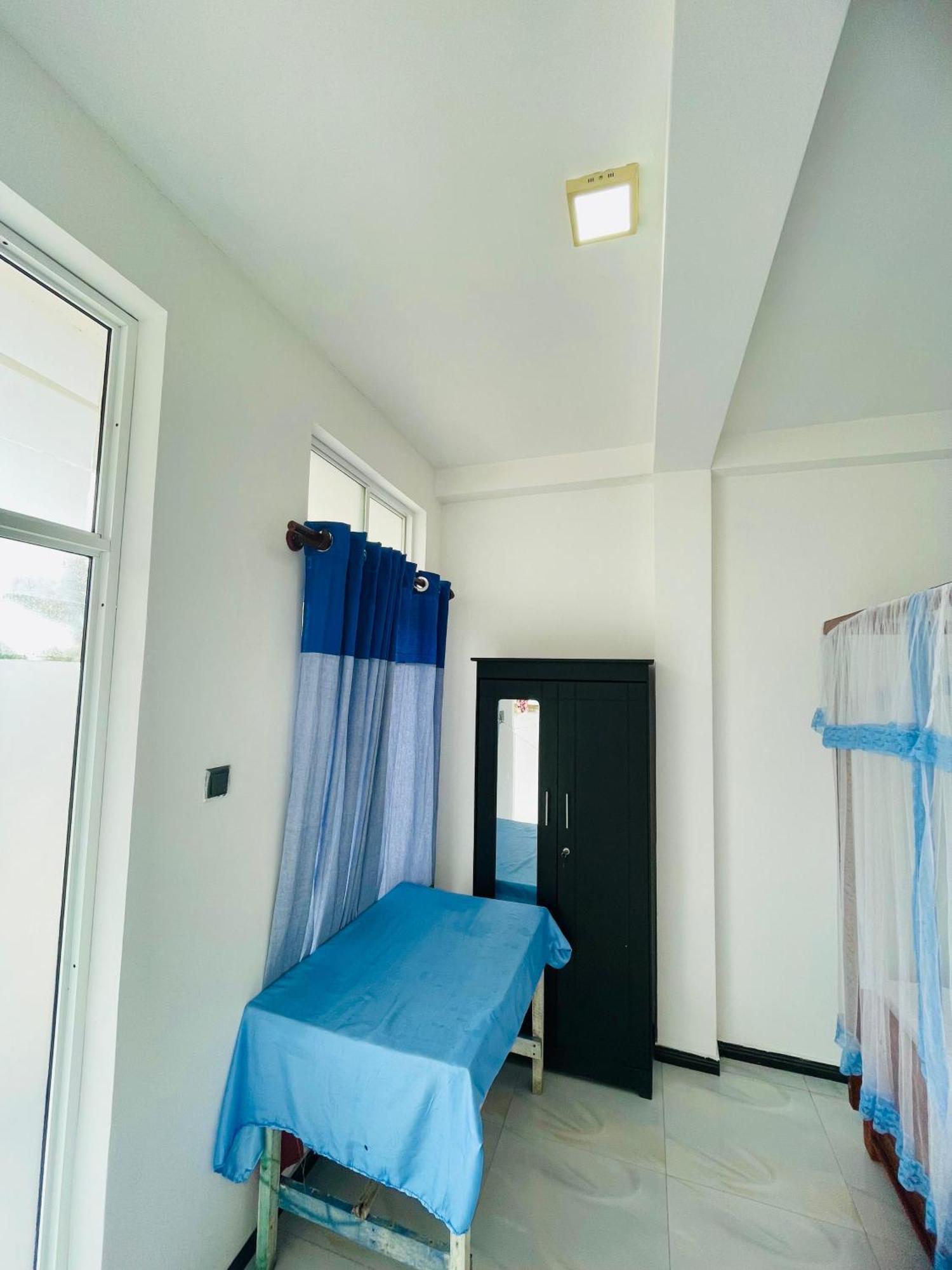 לינה וארוחת בוקר מיריסה Moon Light Guest מראה חיצוני תמונה