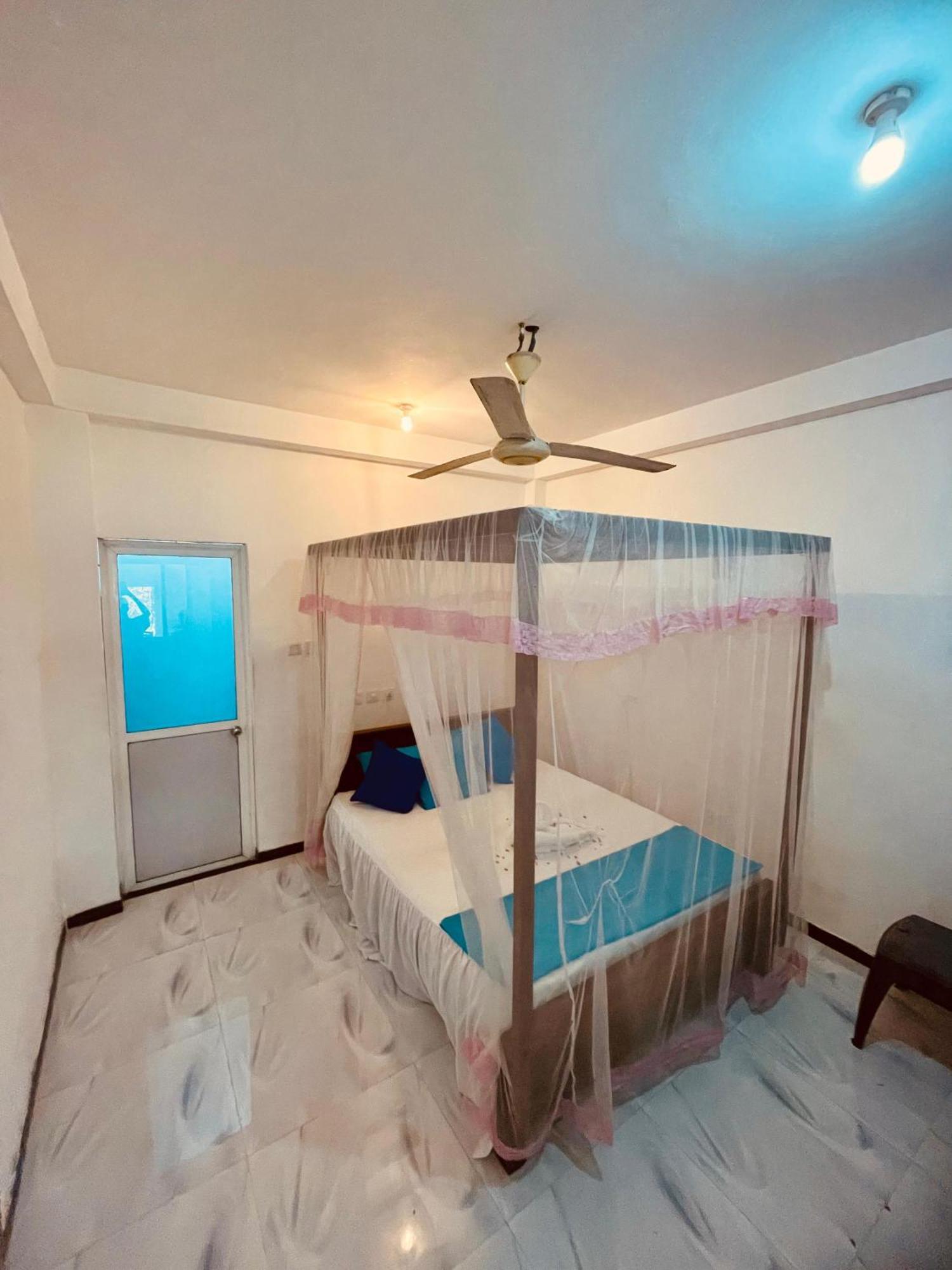 לינה וארוחת בוקר מיריסה Moon Light Guest מראה חיצוני תמונה