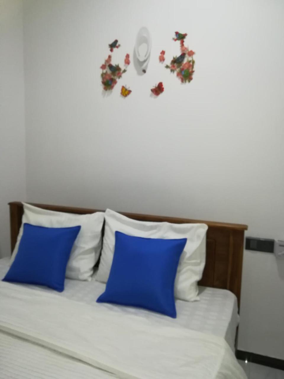 לינה וארוחת בוקר מיריסה Moon Light Guest מראה חיצוני תמונה